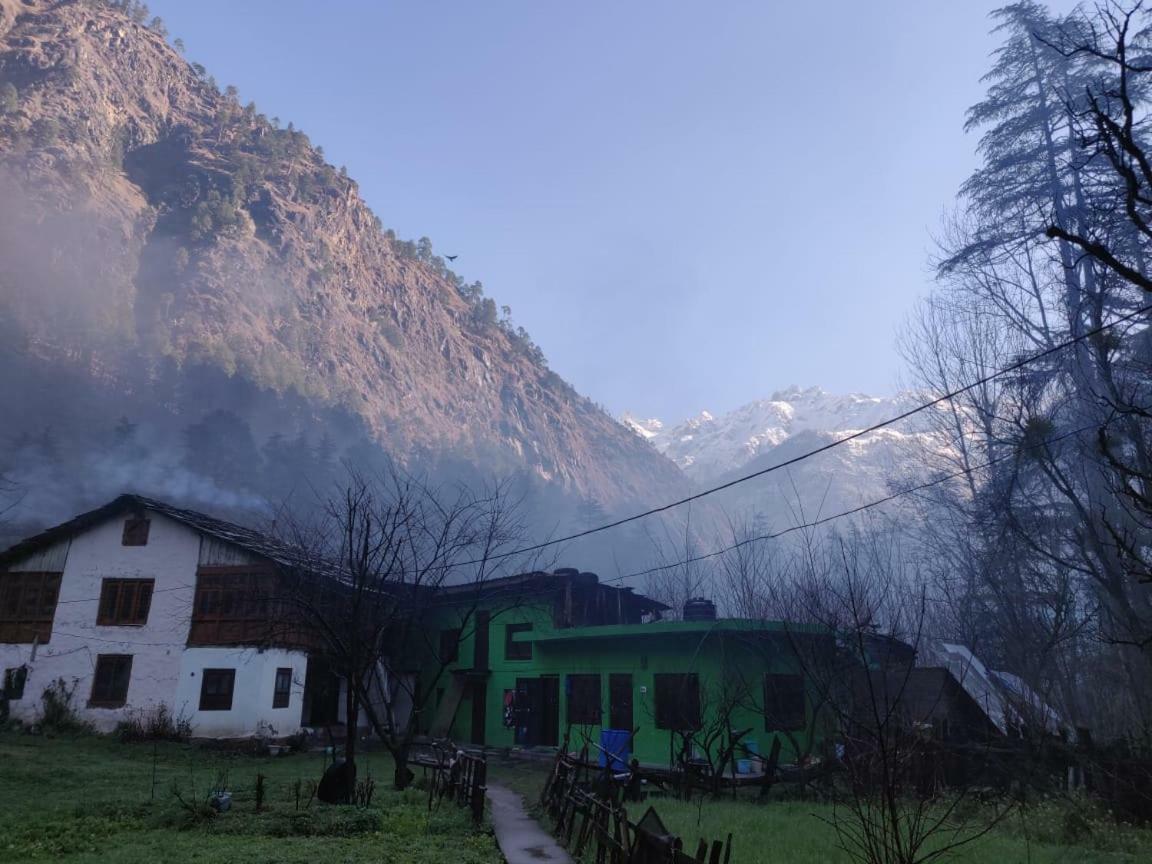 The Royal Orchard Kasol Exterior foto